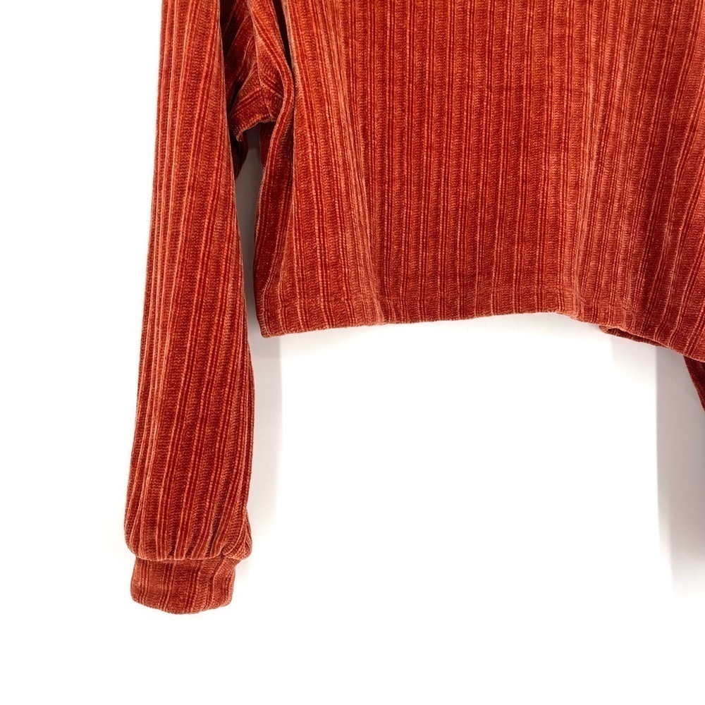 Altar'd State Cropped Chunky Crop Turtle Neck Burnt Orange Fall Sweater - Picture 4 of 7
